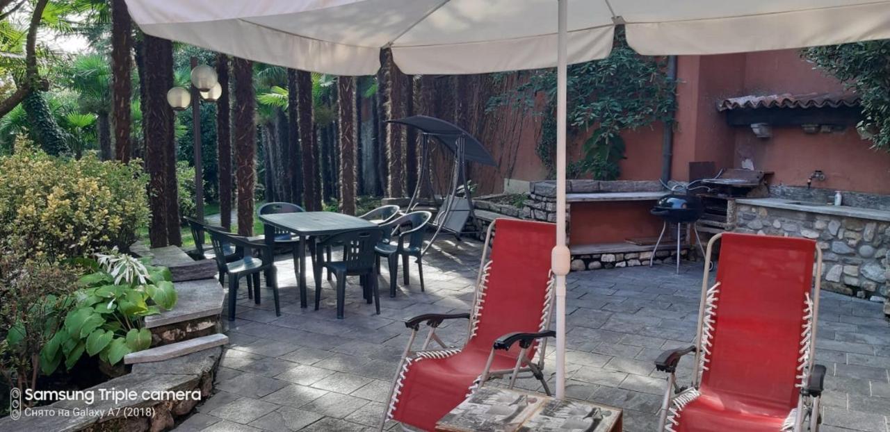 Villa Magnolia Lago Maggiore Besozzo Exterior foto