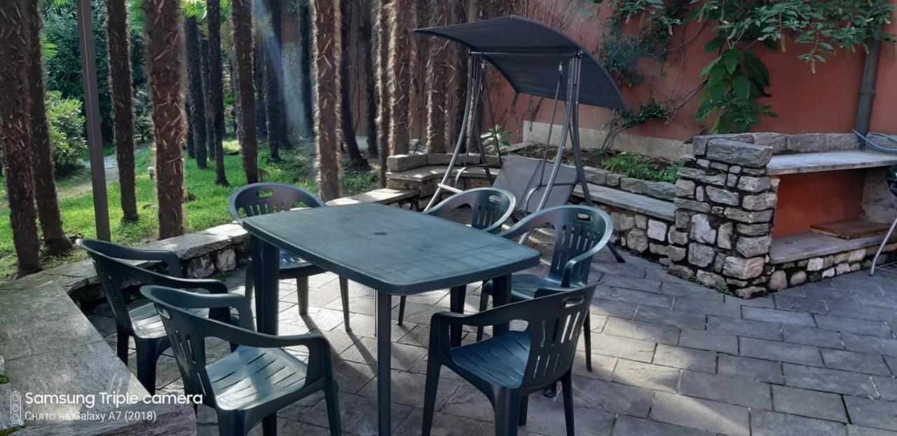 Villa Magnolia Lago Maggiore Besozzo Exterior foto