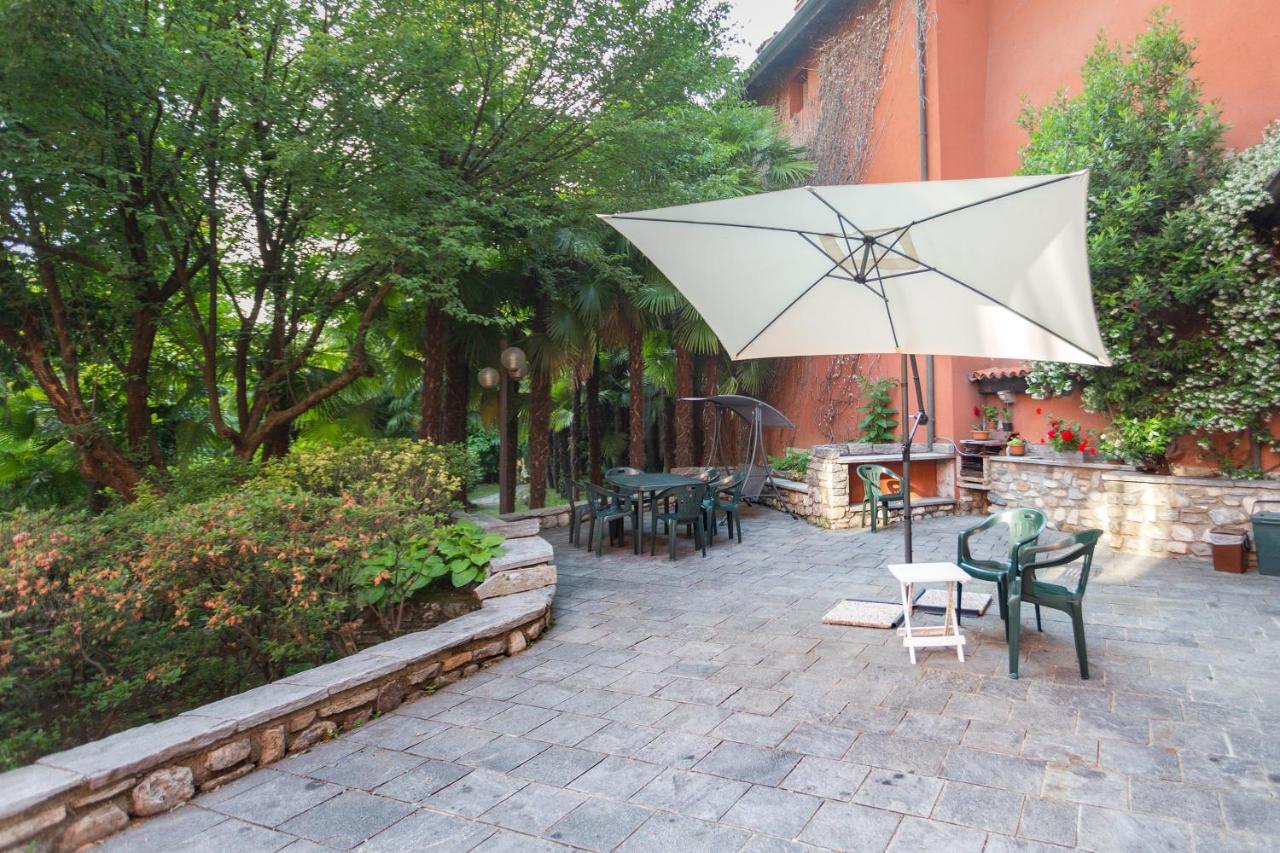 Villa Magnolia Lago Maggiore Besozzo Exterior foto