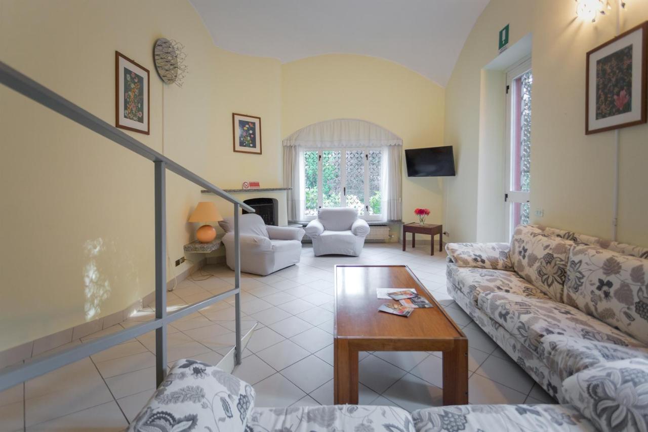 Villa Magnolia Lago Maggiore Besozzo Exterior foto